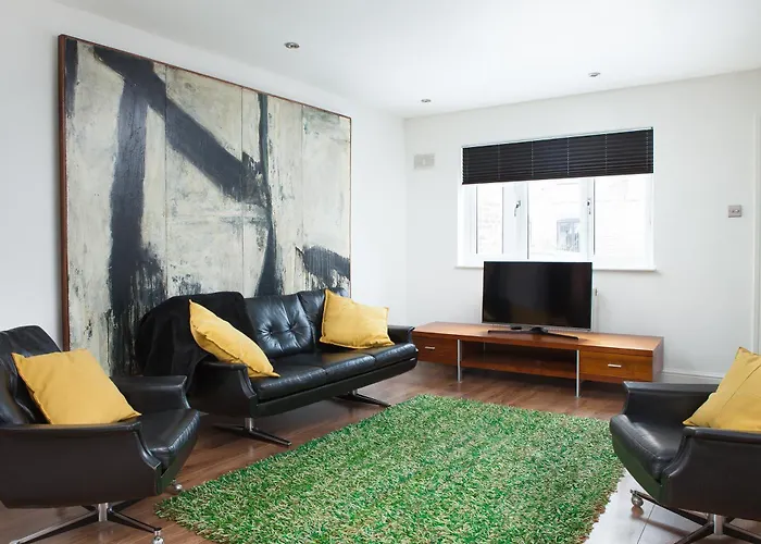 Boutique Town House In Old Town 2 Bedroom