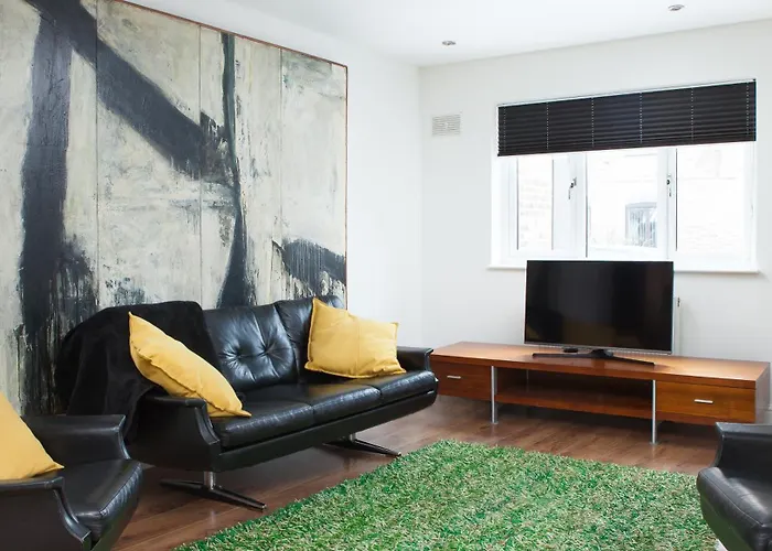Boutique Town House In Old Town 2 Bedroom